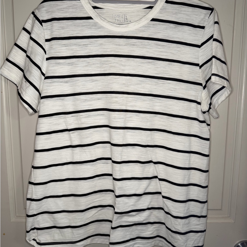 Time and Tru Women's Black and White Striped Short Sleeve Tee size Large